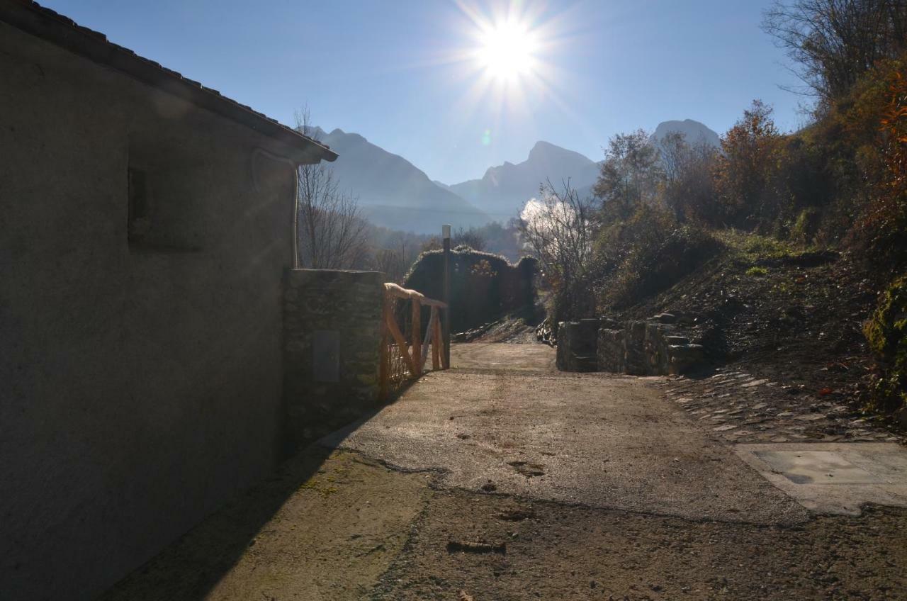 Le Case Nel Borgo Фівіццано Екстер'єр фото